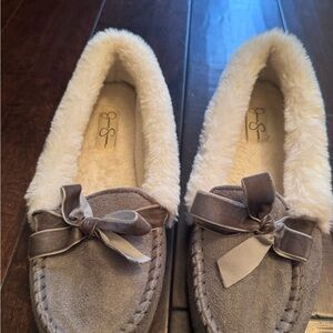 Jessica Simpson Taupe Velvet Bow Faux-Fur Lined Slippers
